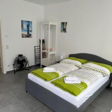 Apartmán Klein Aber Fein Mit Terrasse Vídeň Exteriér fotografie