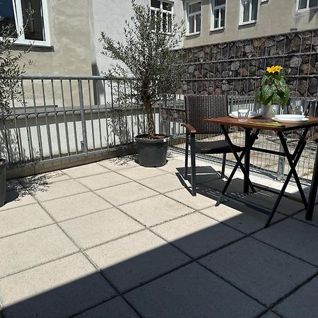 Apartmán Klein Aber Fein Mit Terrasse Vídeň Exteriér fotografie